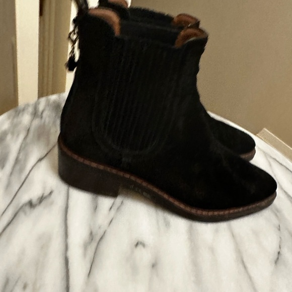 Coach - Suede Ankle Boots with subtle floral design - Picture 2 of 5